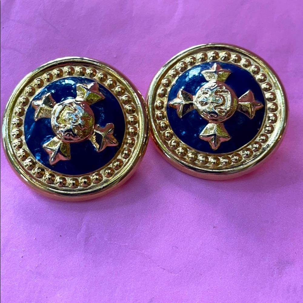 New vintage gold/navy blue clip on earrings